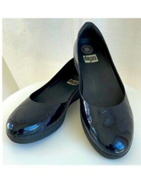 FitFlop Navy Patent Leather Super Ballerina Flat - Size 9, EU41